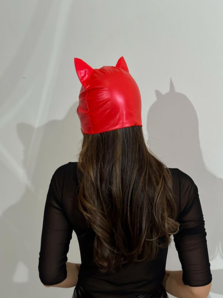 Лакированная маска "Кошка" D&A красная