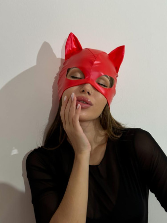 Лакированная маска "Кошка" D&A красная || 